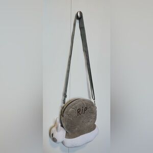 Limited Edition mardeluna grave snurse (snail purse)